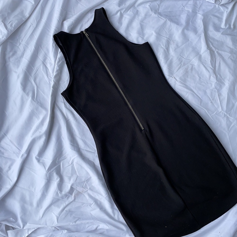 LBD - Picture 3 of 3